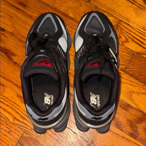 New Balance 9060 Sneakers - Picture 6 of 9